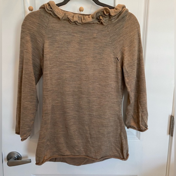 Brown 3/4 length sleeved top Anthropologie - Picture 1 of 4
